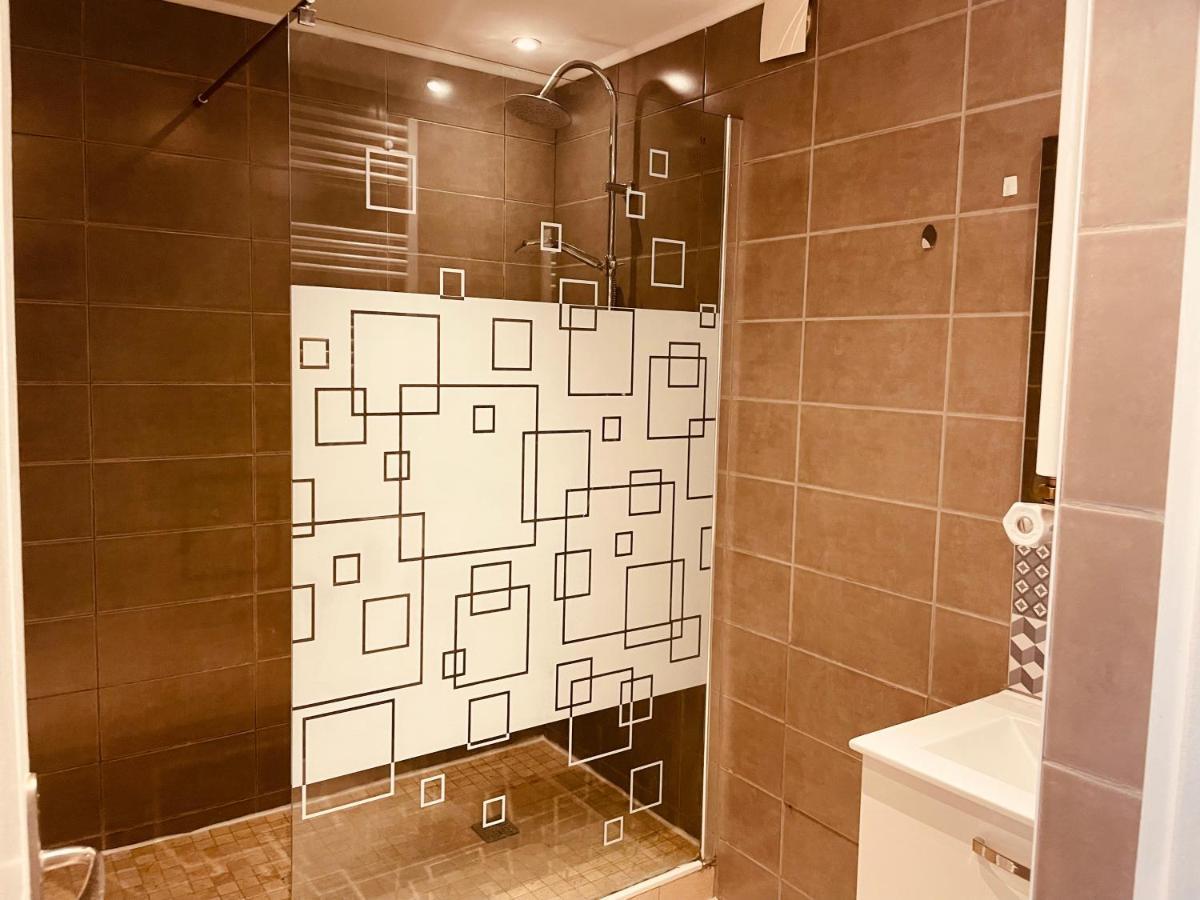 Appartement 2 Chambres Avec Parking Prive Gratuit Dijon Exterior foto