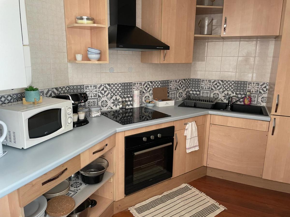 Appartement 2 Chambres Avec Parking Prive Gratuit Dijon Exterior foto