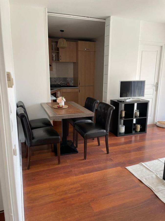 Appartement 2 Chambres Avec Parking Prive Gratuit Dijon Exterior foto